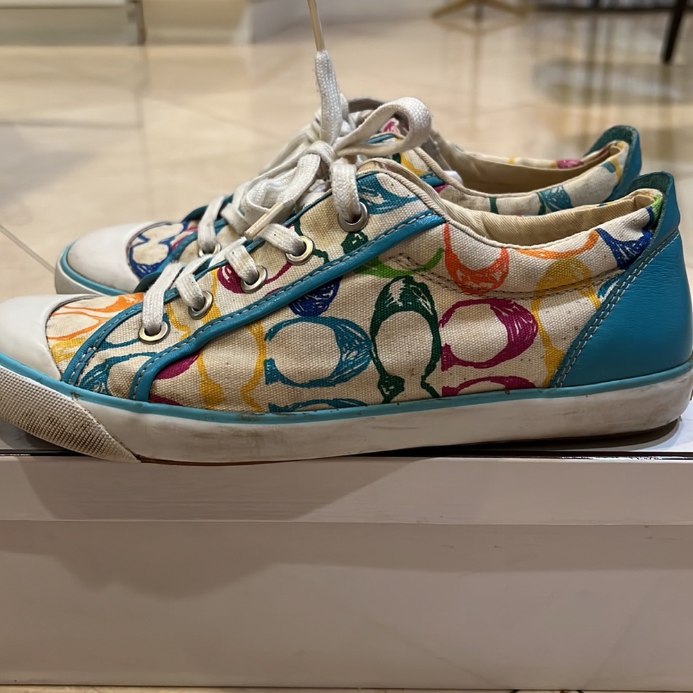 Size 9 Coach sneakers
